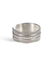Load image into Gallery viewer, Silver Plated Rope Cuff